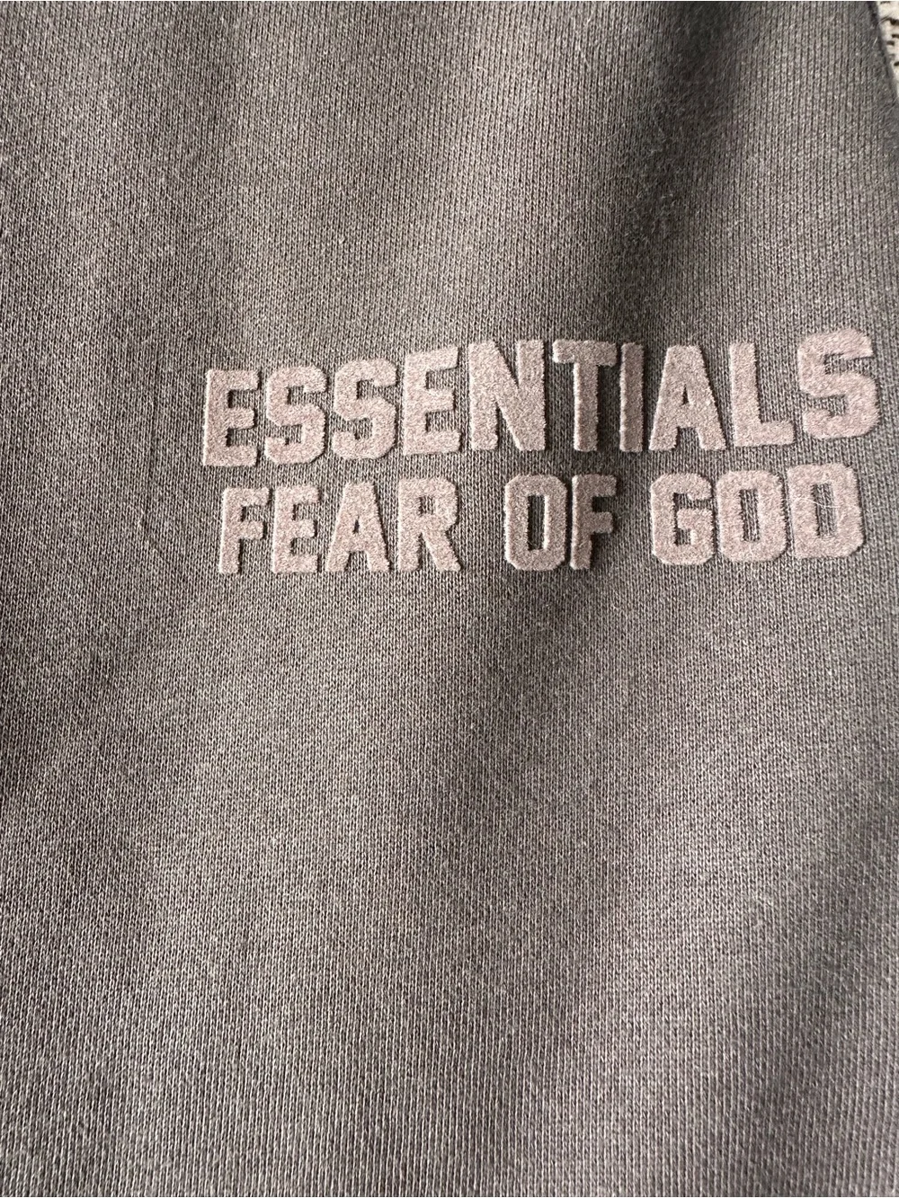 Fear Of God Essentials Men’s Sweatpants in Off Black NWT Size XS - Picture 2 of 5